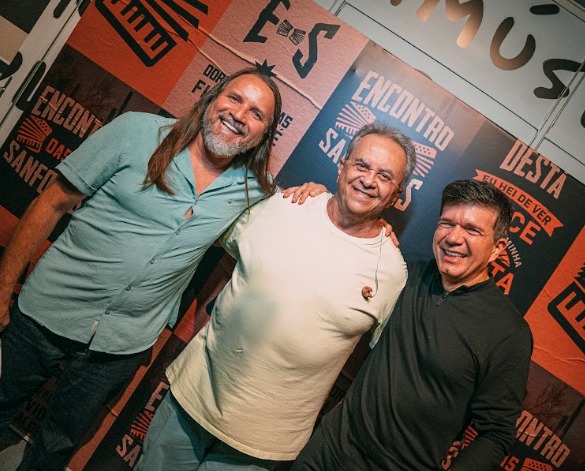 Dorgival Dantas, Flávio José e Waldonys fazem show 'Encontro das Sanfonas'.